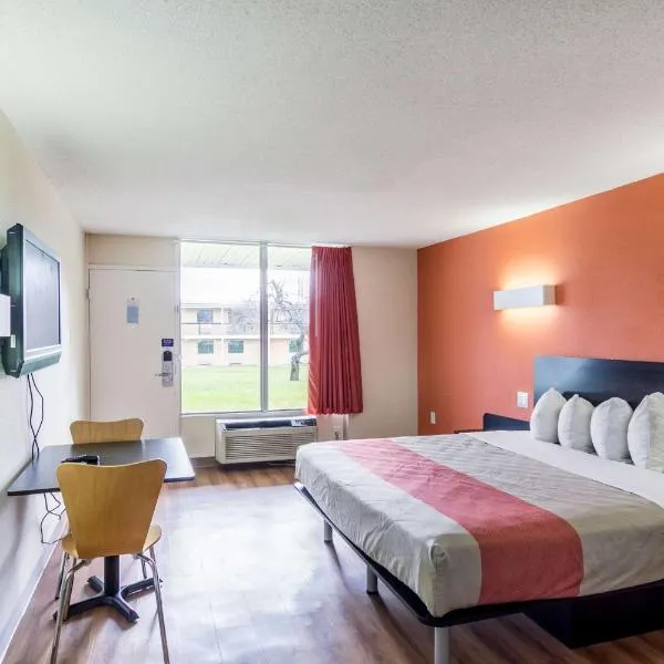 Motel 6 New Brunswick, hôtel à New Brunswick