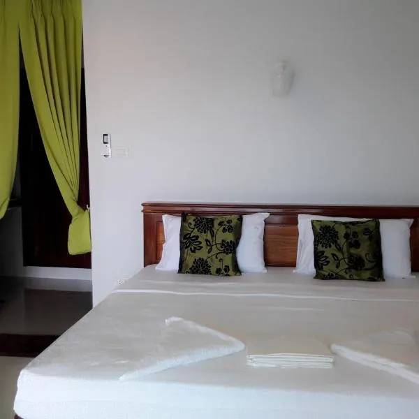 Silver Beach Bungalow, hotell i Haad Yao