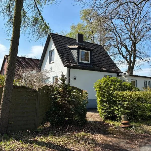 Landhaus Amelia- Idylle pur mit Kamin, hôtel à Schenefeld