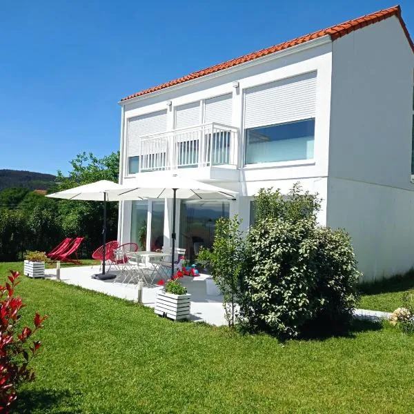 LAR JARDÍN - Casas independientes con parking privado, hotel v destinácii Santiago de Compostela