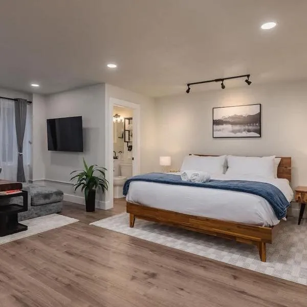 Downtown Nordic Studio - King Bed - Walkable, hotel di Anchorage