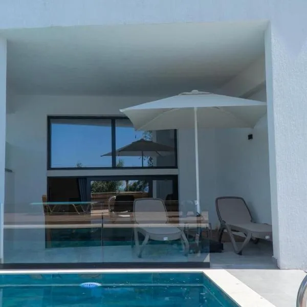 Panorama Pool Duplex 1, Hotel in Saranda