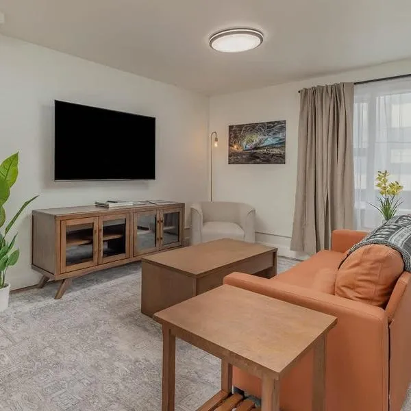 Downtown 1 Bedroom Flat with Views，安克拉治的飯店