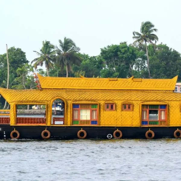 Traditional Houseboat, hotel a Alleppey
