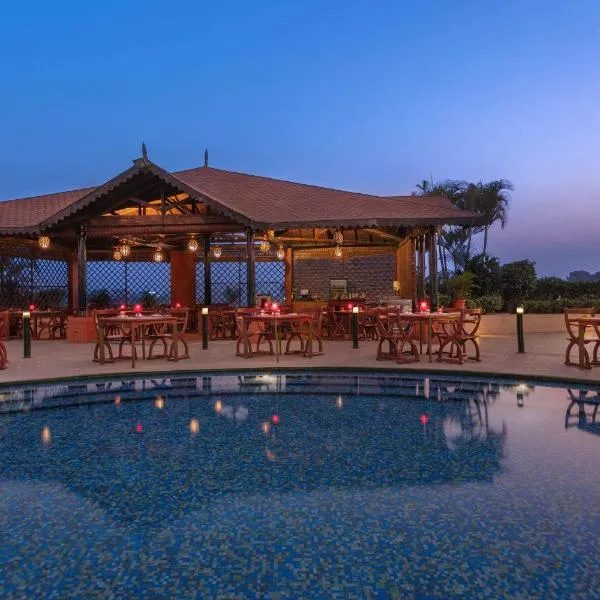 पुणे में, होटल Sheraton Grand Pune Bund Garden Hotel