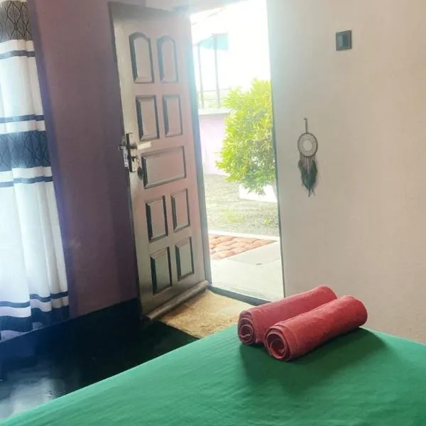 Anya's Loft - Sky Stay, hotel in Mirissa