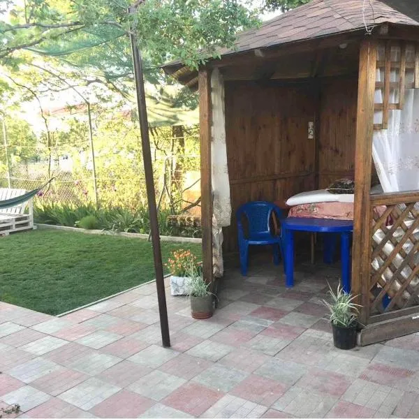 Лана бугаз, Hotel in Karolino-Buhas