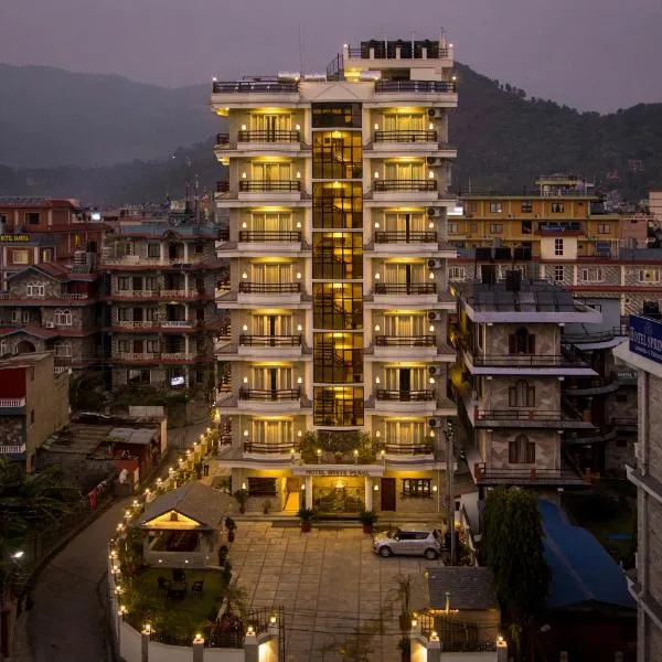 Hotel White Pearl, hotel em Pokhara