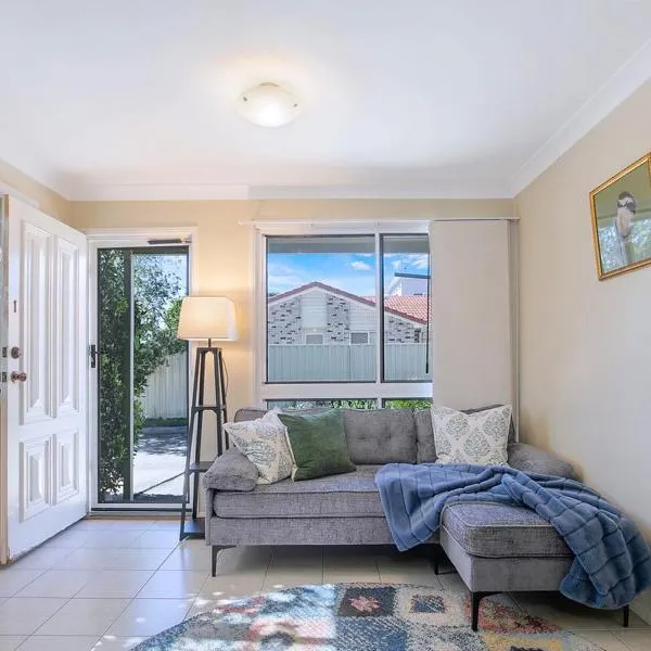 Woody Point hideaway, 3 bedroom townhouse, hotel i Woody Point