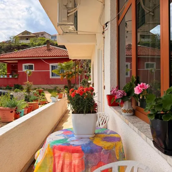 Mert Jacellari Guesthouse, hotel in Pogradec