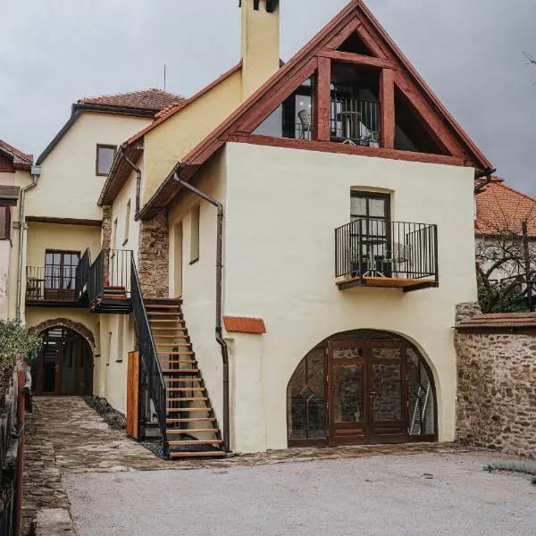 genius loci apartments, hotel a Levoča