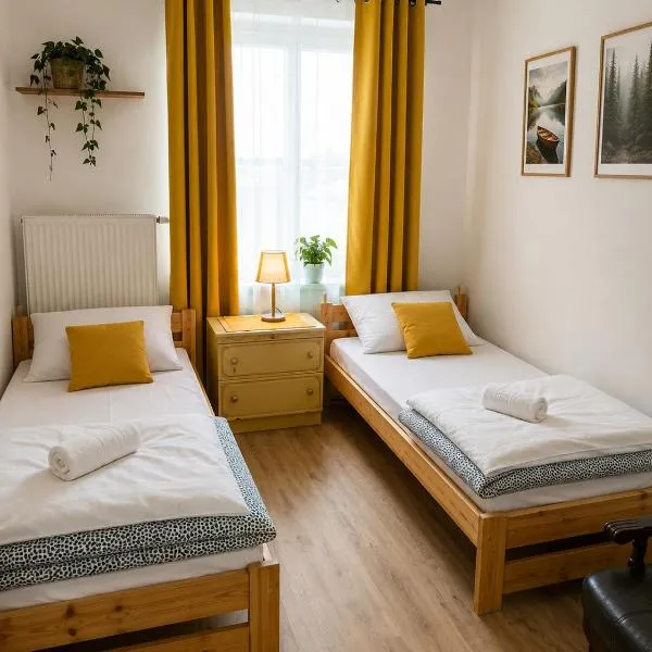 Powidz Work & Stay, hotel a Powidz