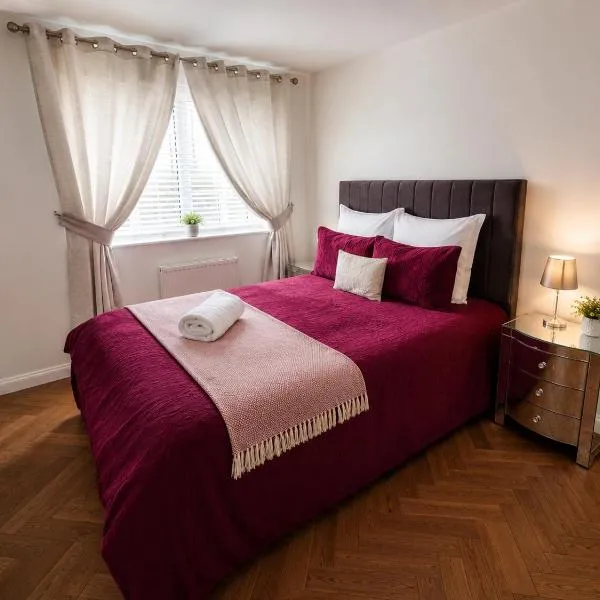 Modern 2 bedroom Ground Level Flat, hotel sa Clydebank