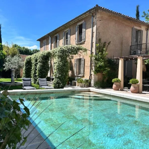 Les Tilleuls, hotel Cavaillonban