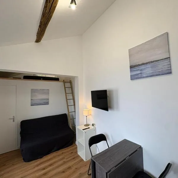 Libellule - T2 cosy proche D'Orléans, hotell i Chécy