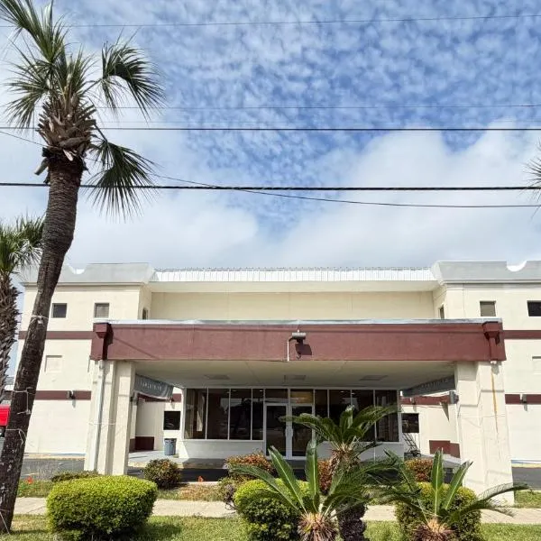 Baymont by Wyndham Pensacola at NAS Corry, hotel Pensacolában