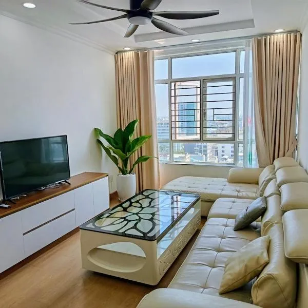 Lovely 2-Bedroom Apartment in the City Center, hotel v destinácii Da Nang