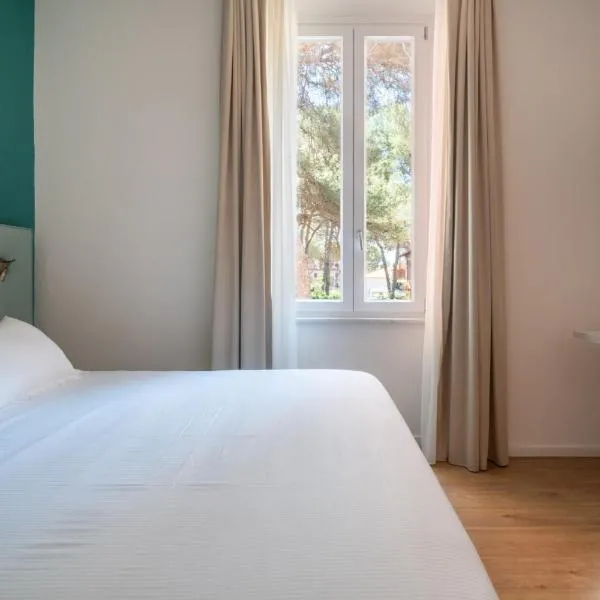 Hotiday Castiglioncello Suite, hotel in Castiglioncello