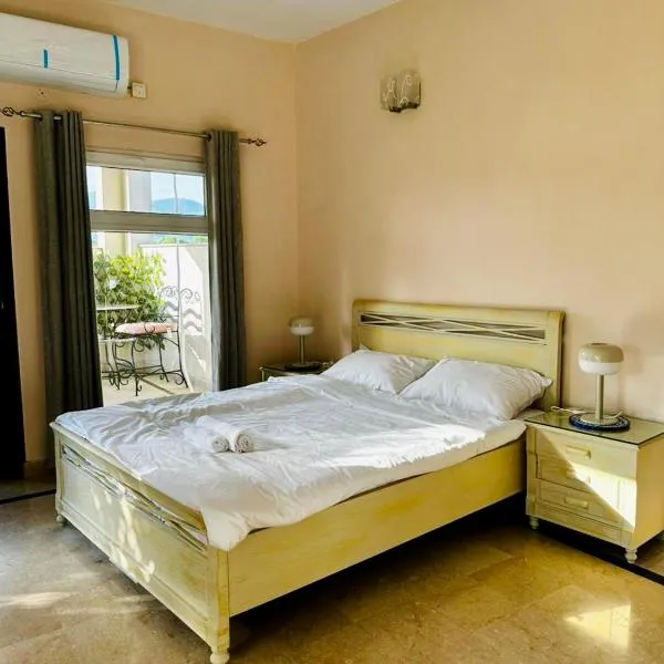 Private garden view Balcony Suite, hotel i Islamabad