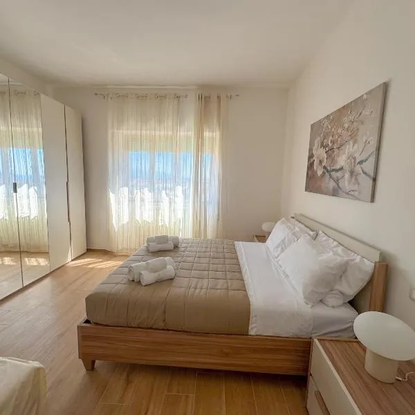 IDOLO MORESCO Apartments - spacious & charming holiday homes in NETTUNO center, just a few meters from the sea, beaches and train station, with hourly connections to Rome โรงแรมในเน็ตตูโน