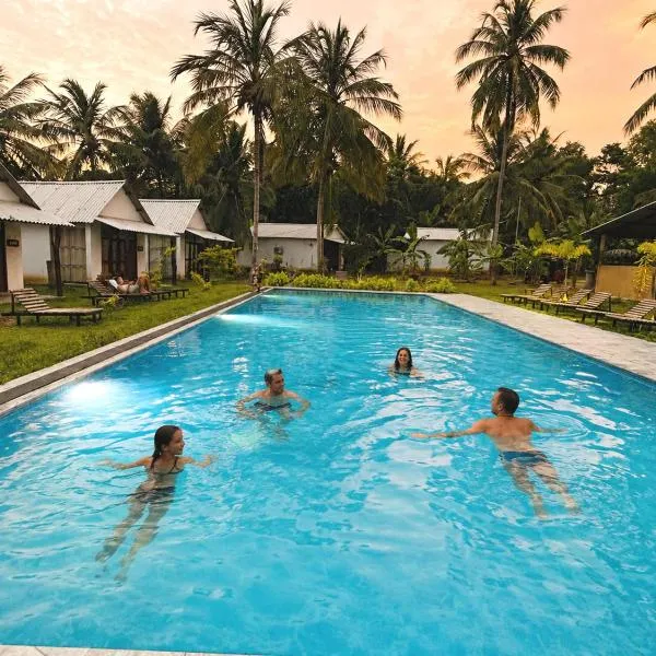 You and Me Hotel, khách sạn ở Udawalawe