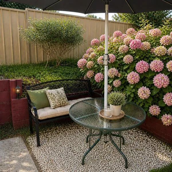 Garden Studio with Private Patio，溫特沃斯瀑布的飯店