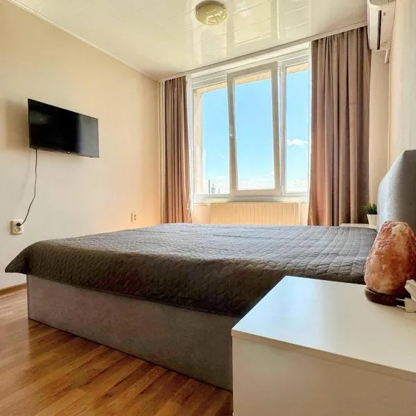 Flyspot Apartment, khách sạn ở Sofia
