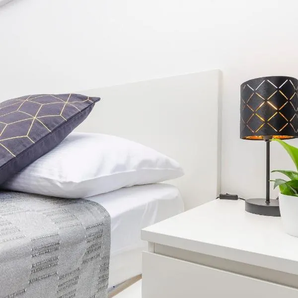 Apartments and Rooms Adriatic Suites, hotel in Šibenik