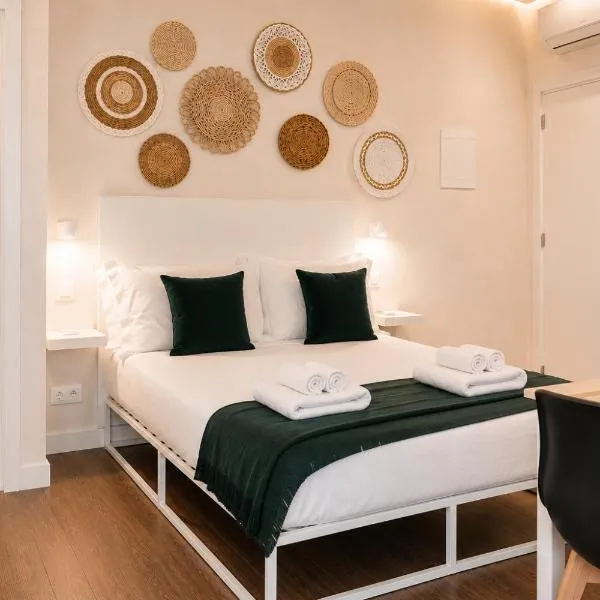 Social Lodge Cabouqueira Studios: Funchal'da bir otel