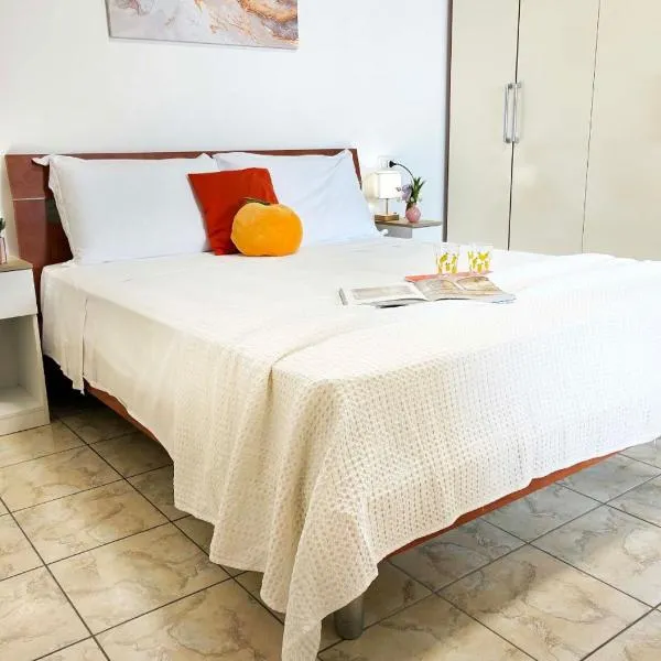Holihome Casa Bibbi, hotel em Tortoreto Lido