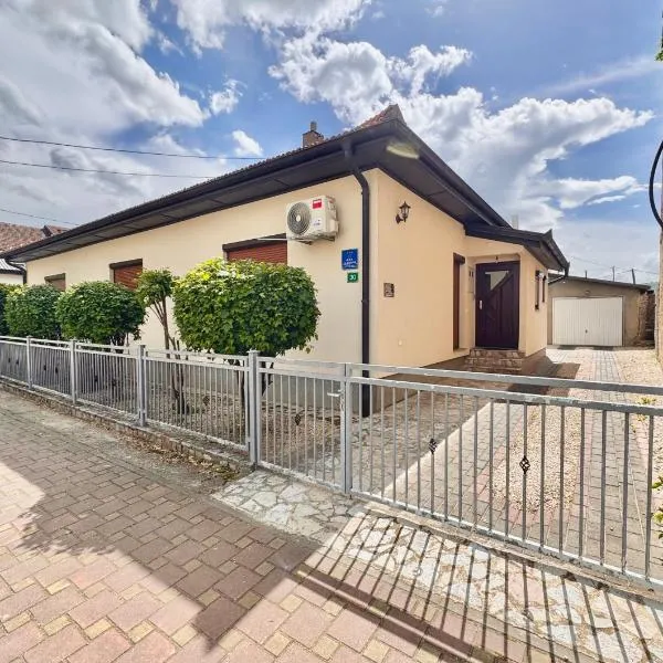 GOLD Apartman - Kuća za odmor, Hotel in Sanski most