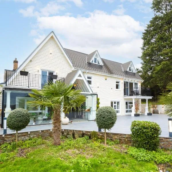 Bluebell House, готель у місті Roydon
