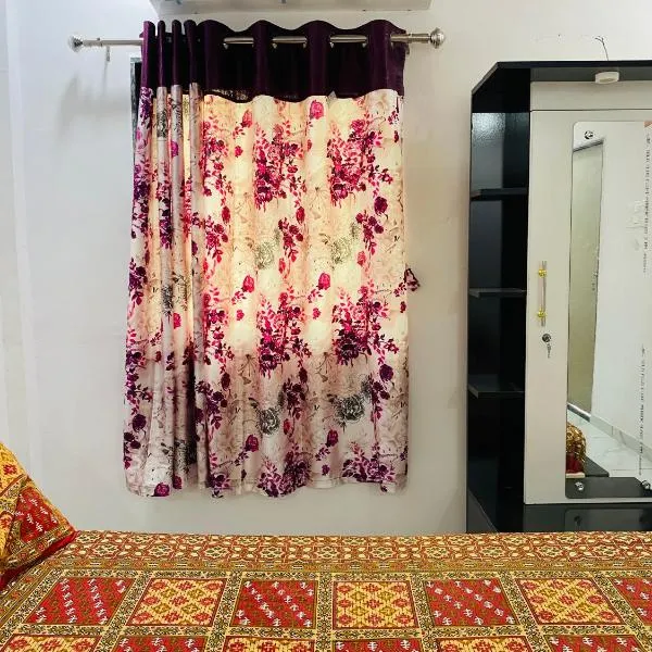 Radheshyam Homestay, hotel u gradu 'Akteshwar'