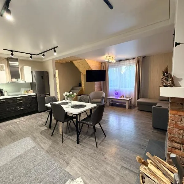 Alexandra Forest Lake House, hotel en Konsu