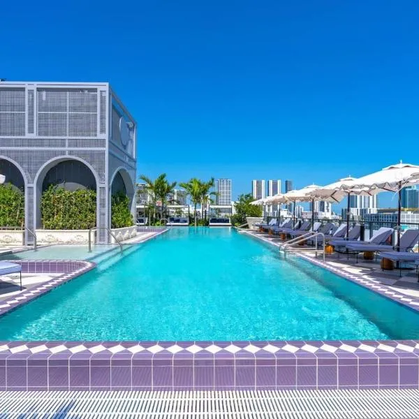 Wynwood Studio With Pool and Gym Walk to Restaurants: Miami'de bir otel