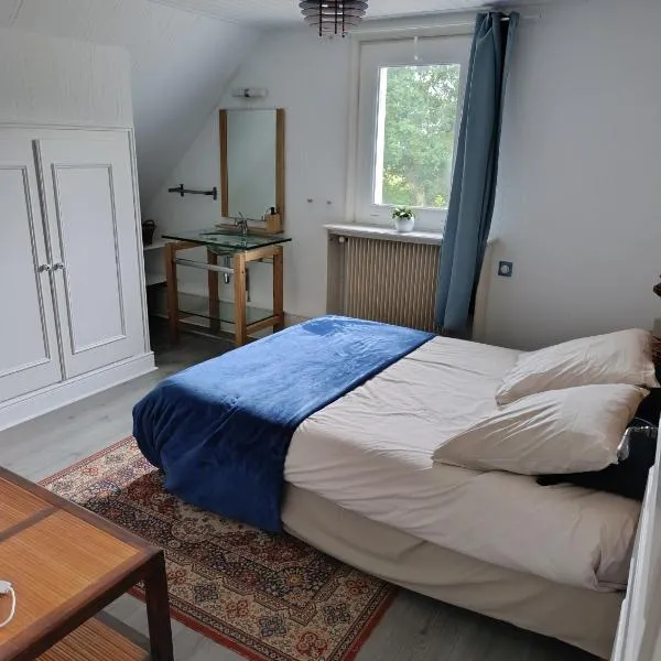 Trégouët 8 - Chambre 2, hotel u gradu Sen-Nazer