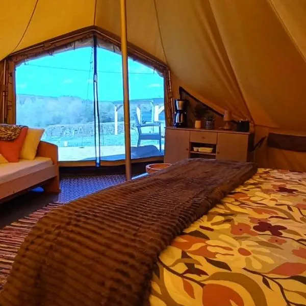 Ardennes Prestige Glamping, khách sạn ở La Neuville-aux-Joûtes