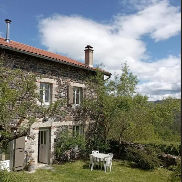 Au Coin Doux des Badioux, hotel en Laussonne