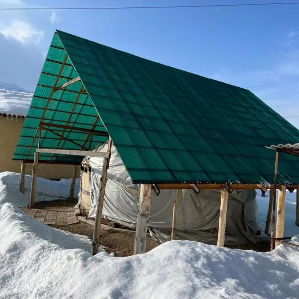 Ak-Suu Eco House, hotel di Teploklyuchenka
