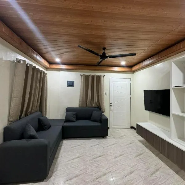 Brians Palace, khách sạn ở Tagum