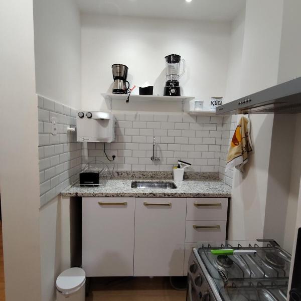 Apartamento todo reformado e decorado, pertinho da praia - Foto 3