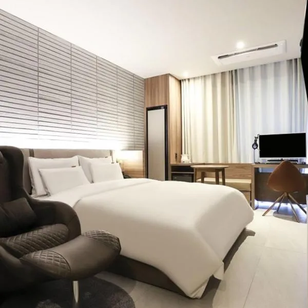 Wonju Brown Dot Hotel Corporate city, готель у місті Вонджу