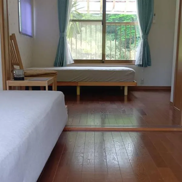 民泊kururu 個室 鍵付き朝パン付きライダー用ガレージ有り, hotel em Nishidani