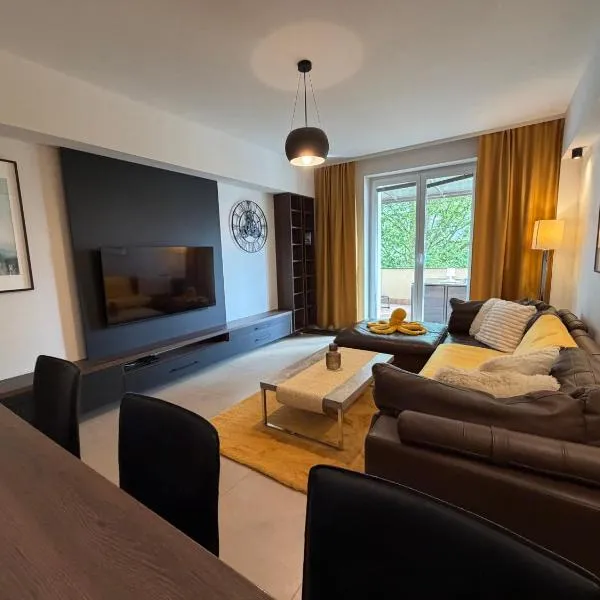 Luxury Apartment with Terrace, hotel in Košice