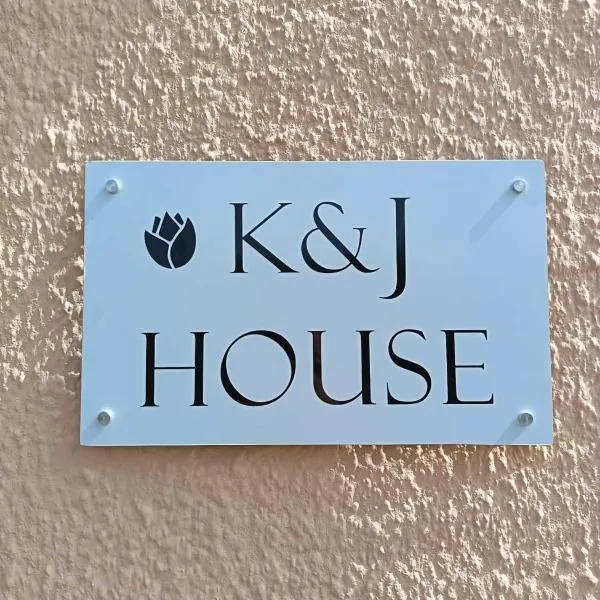 K&J House, hotel em Didyma
