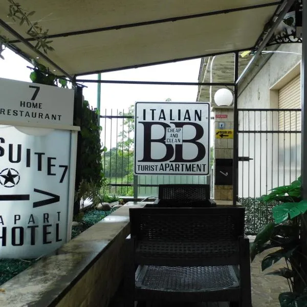 Suite seven &Home Restaurant – hotel w mieście Paglieta