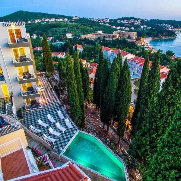 Apartments Didan โรงแรมในซัฟทัท