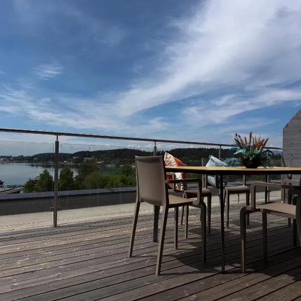 Penthouse Seerose am Klopeiner See、ウンテーブルク・アム・クロッパイナー・ゼーのホテル