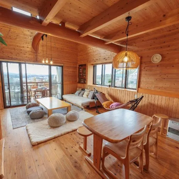 大分県日田市天然温泉付き絶景の宿桃の木別荘Momonoki Villa, готель у місті Хіта