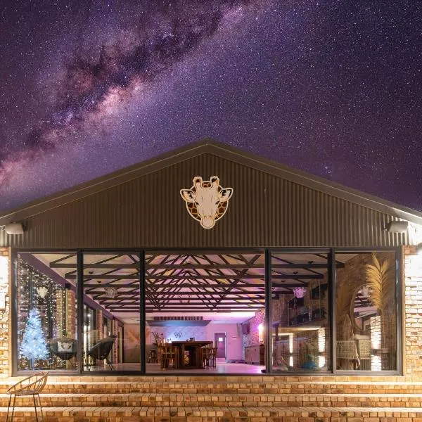 Windhoek Game Camp, hotel em Lafrenz Township